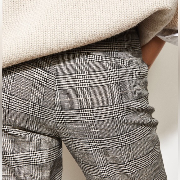 H&M Slim Fit Slacks Pants in beige black plaid - Picture 3 of 5